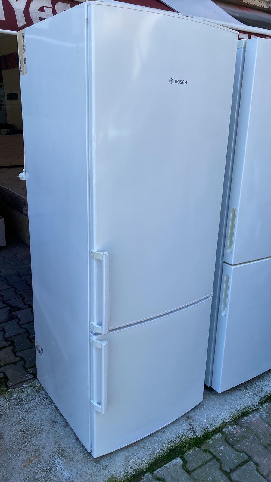 İkinci El Bosh Buzdolabı-KGN57VW20N (4)